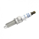 BOSCH 0 242 135 527 Candela accensione (Impianto di accensione)